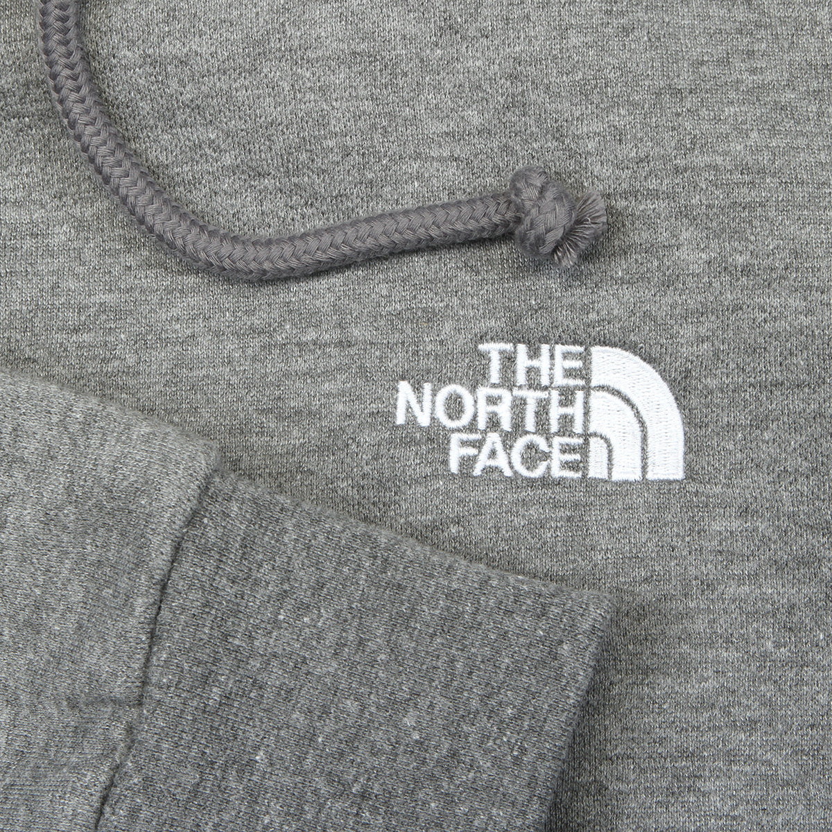 The North Face - Evolution Simple Dome Hoodie
Style # NF0A8CWMCQI1
Color : Mid Grey Heather