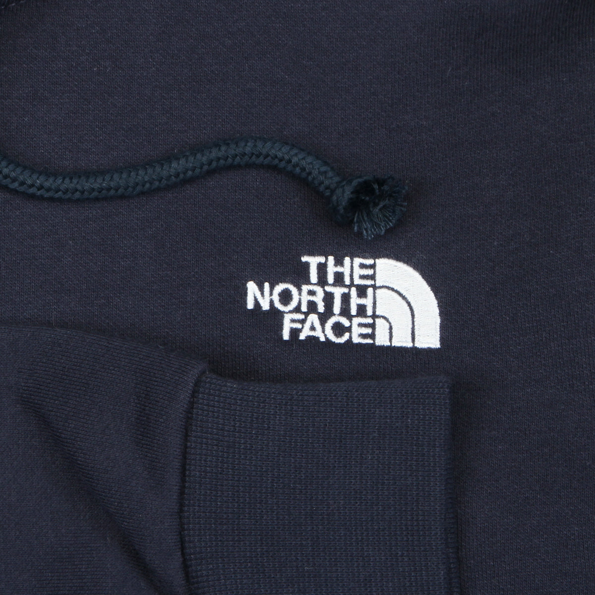 The North Face - Evolution Simple Dome Hoodie
Style # NF0A8CWM8K21
Color : Summit Navy