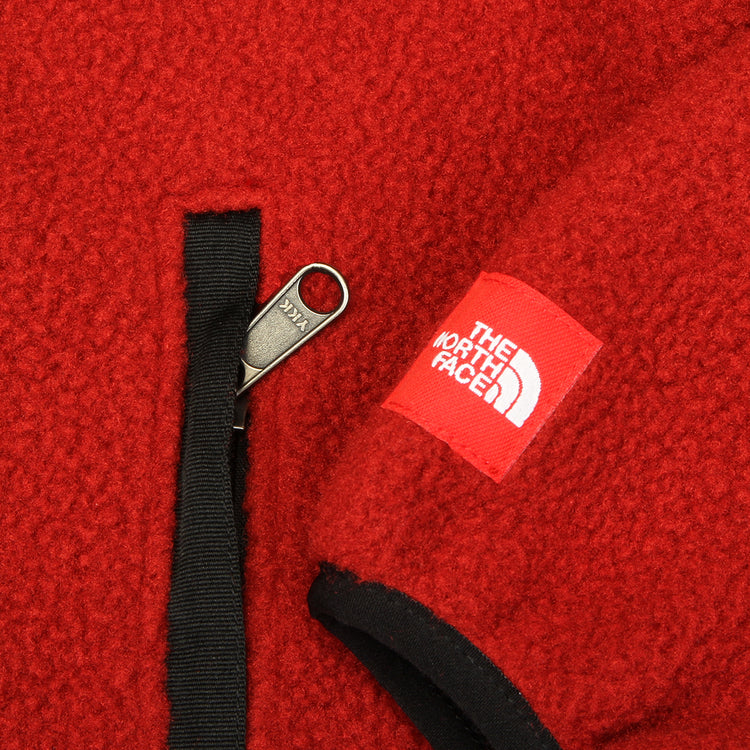 The North Face - Red Box Half-Zip Fleece
Style # NF0A8EGC6191
Color : Cardinal Red
