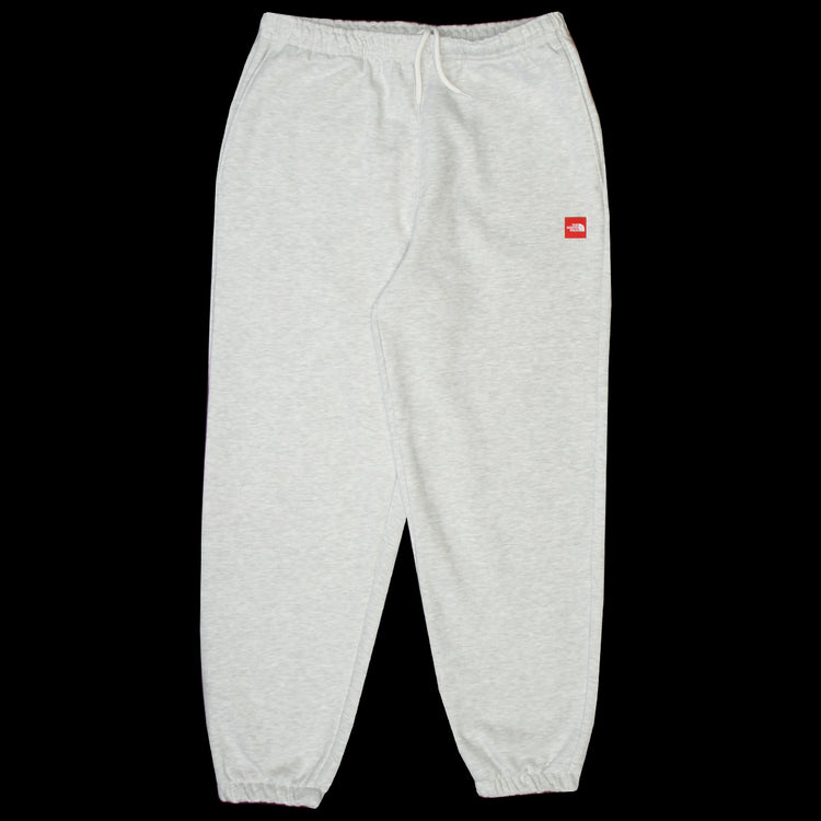 The North Face - Redbox Sweatpants
Style # NF0A8EG3E041
Color : Classic Grey