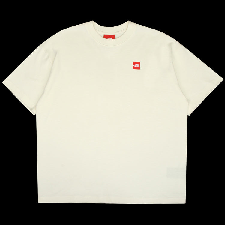 The North Face - Redbox T-Shirt
Style # NF0A8EG5QLI1
Color : White Dune