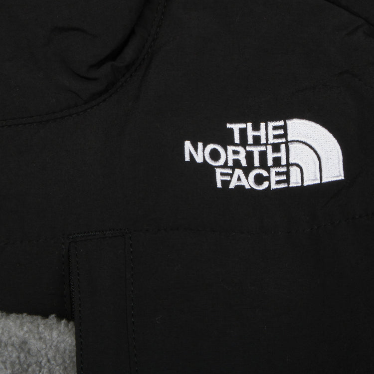 The North Face - Women's Retro Denali Jacket
Style # NF0A88YRCTO1
Color : Mid Grey Heather / TNF Black