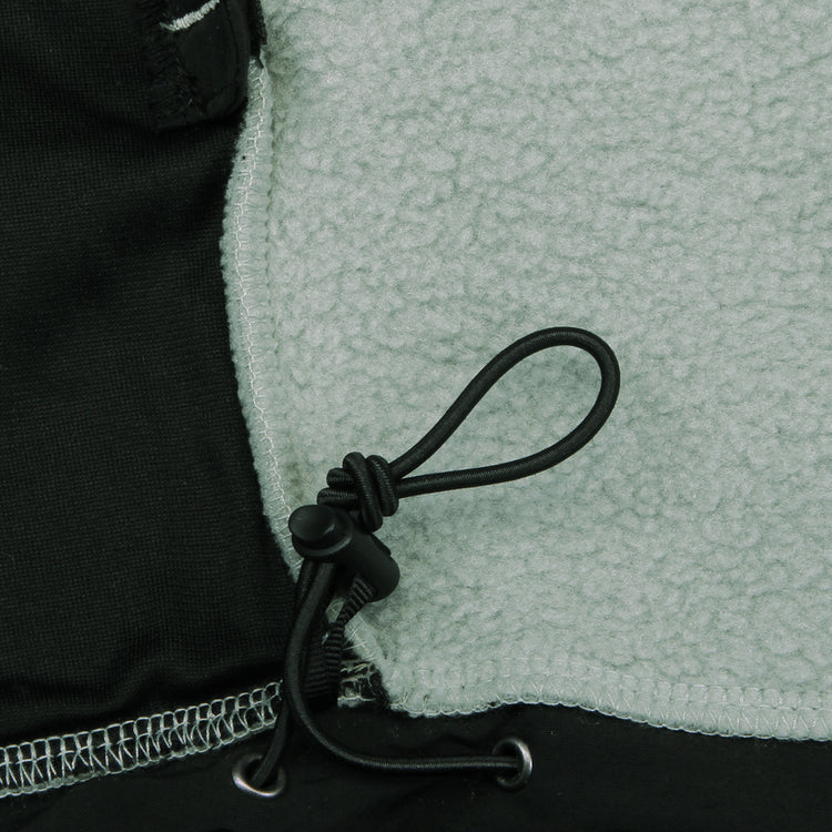 The North Face - Women's Retro Denali Jacket
Style # NF0A88YRD5N1
Color : Slate Moss / TNF Black