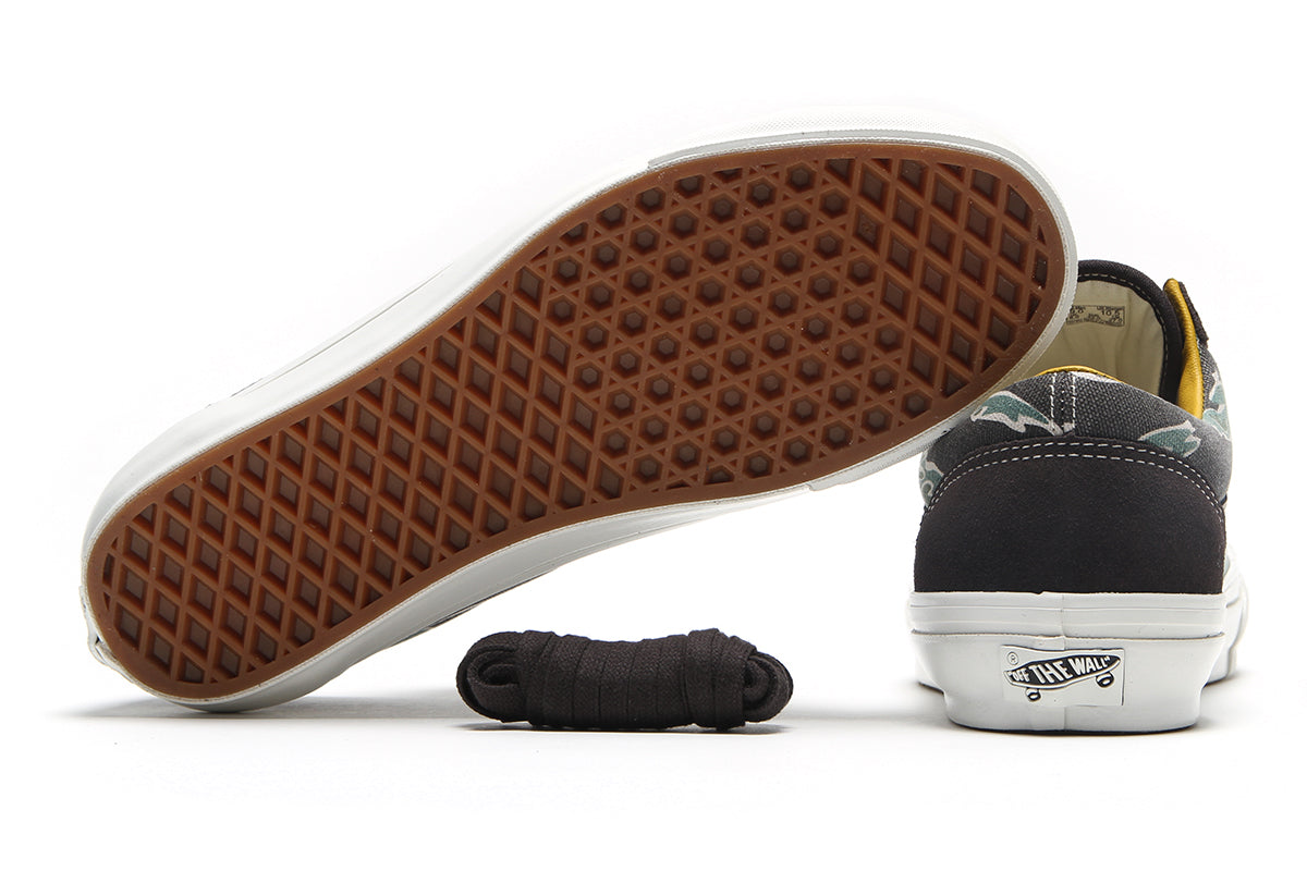 Vans - LX Old Skool 36
Style #VN000D9RF031
Color : Tiger Stripe / After Dark