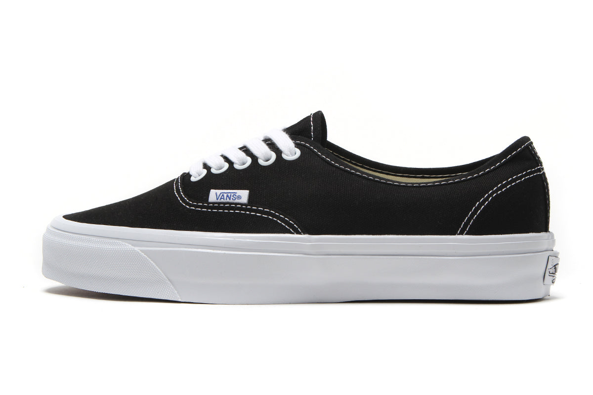 Vans OTW - LX Authentic Reissue 44 LX
Style # VN000CQABA21
Color : Black / White