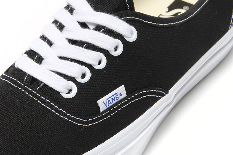 Vans OTW - LX Authentic Reissue 44 LX
Style # VN000CQABA21
Color : Black / White