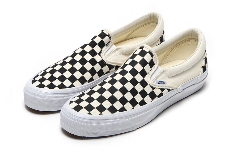 Vans OTW - LX Slip-On Reissue 98 LX
Style # VN000CSE2BO1
Color : Checkerboard