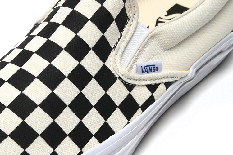 Vans OTW - LX Slip-On Reissue 98 LX
Style # VN000CSE2BO1
Color : Checkerboard