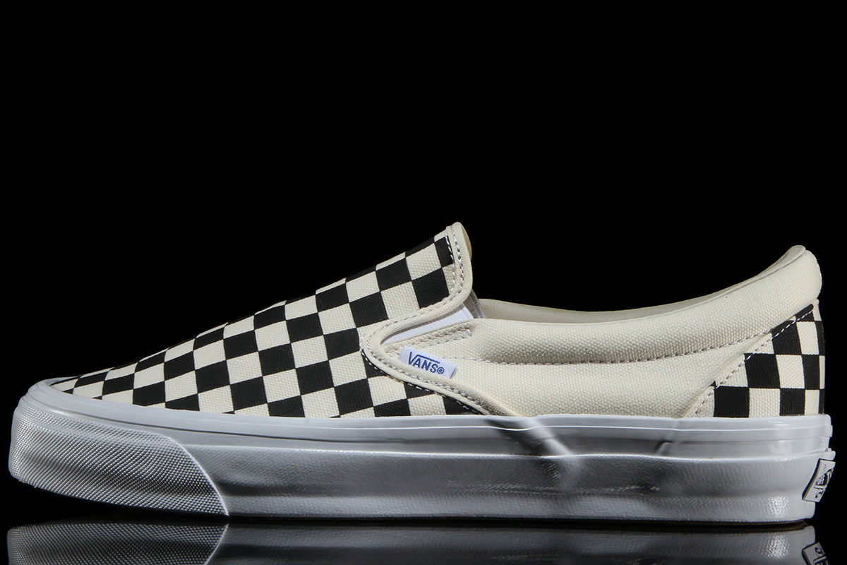 Vans OTW - LX Slip-On Reissue 98 LX
Style # VN000CSE2BO1
Color : Checkerboard