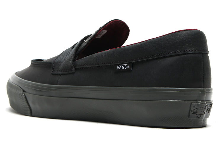 Vans OTW - LX Loafer 53
Style # VN000VATBLK1
Color : Hardware Black