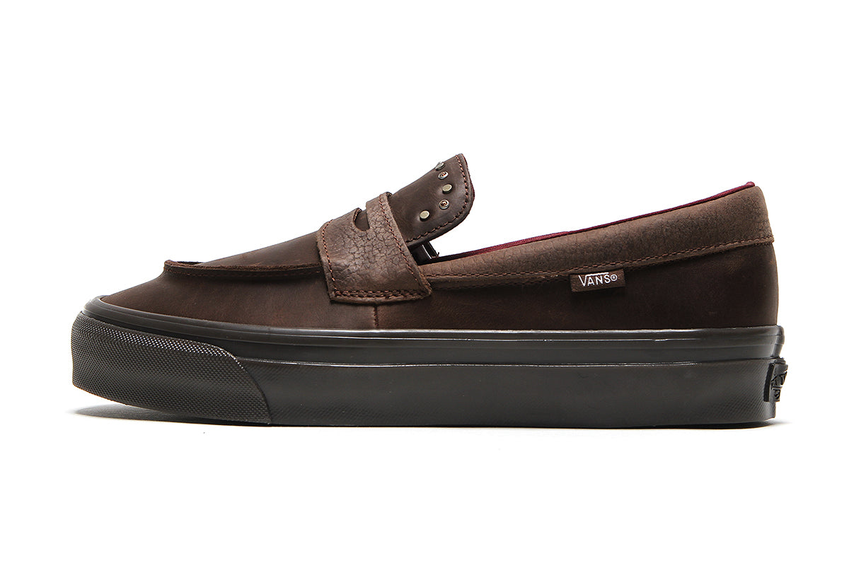 Vans OTW - LX Loafer 53
Style # VN000VATDMV1
Color : Hardware Potting Soil