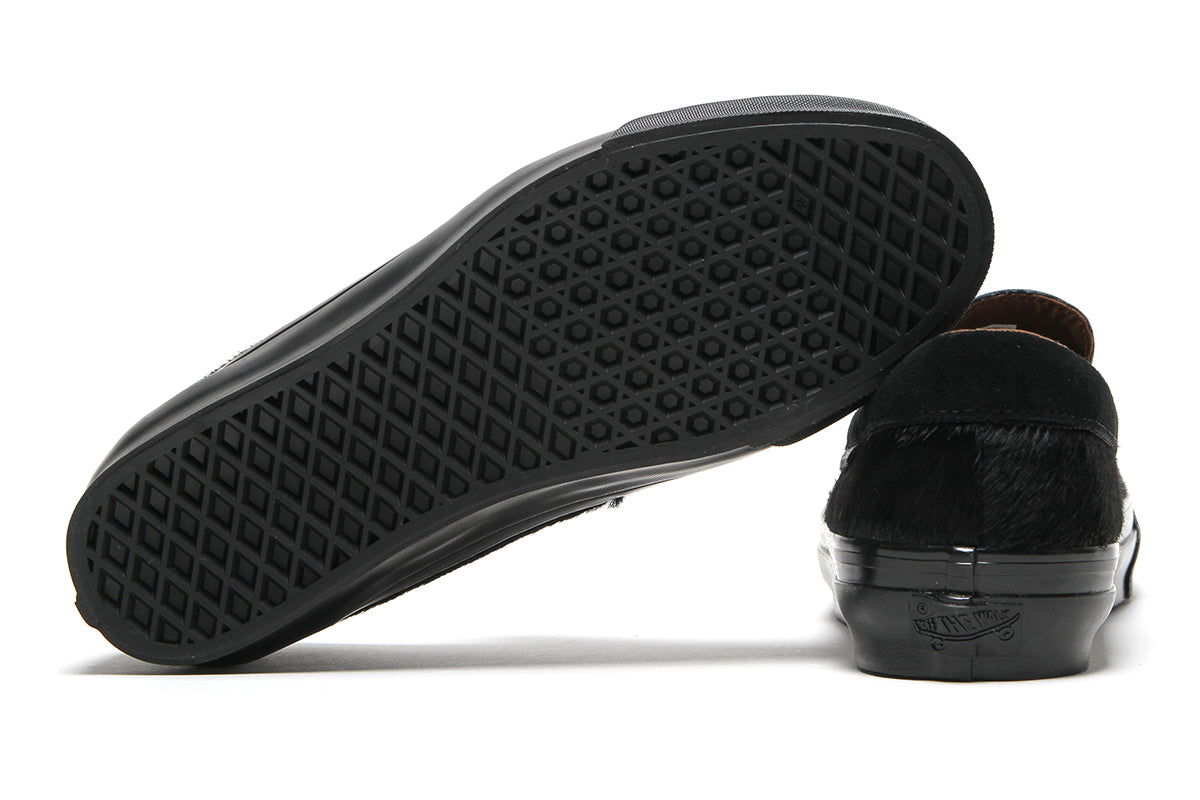 Vans OTW - LX Loafer 53
Style # VN000VASBLA1
Color : Black