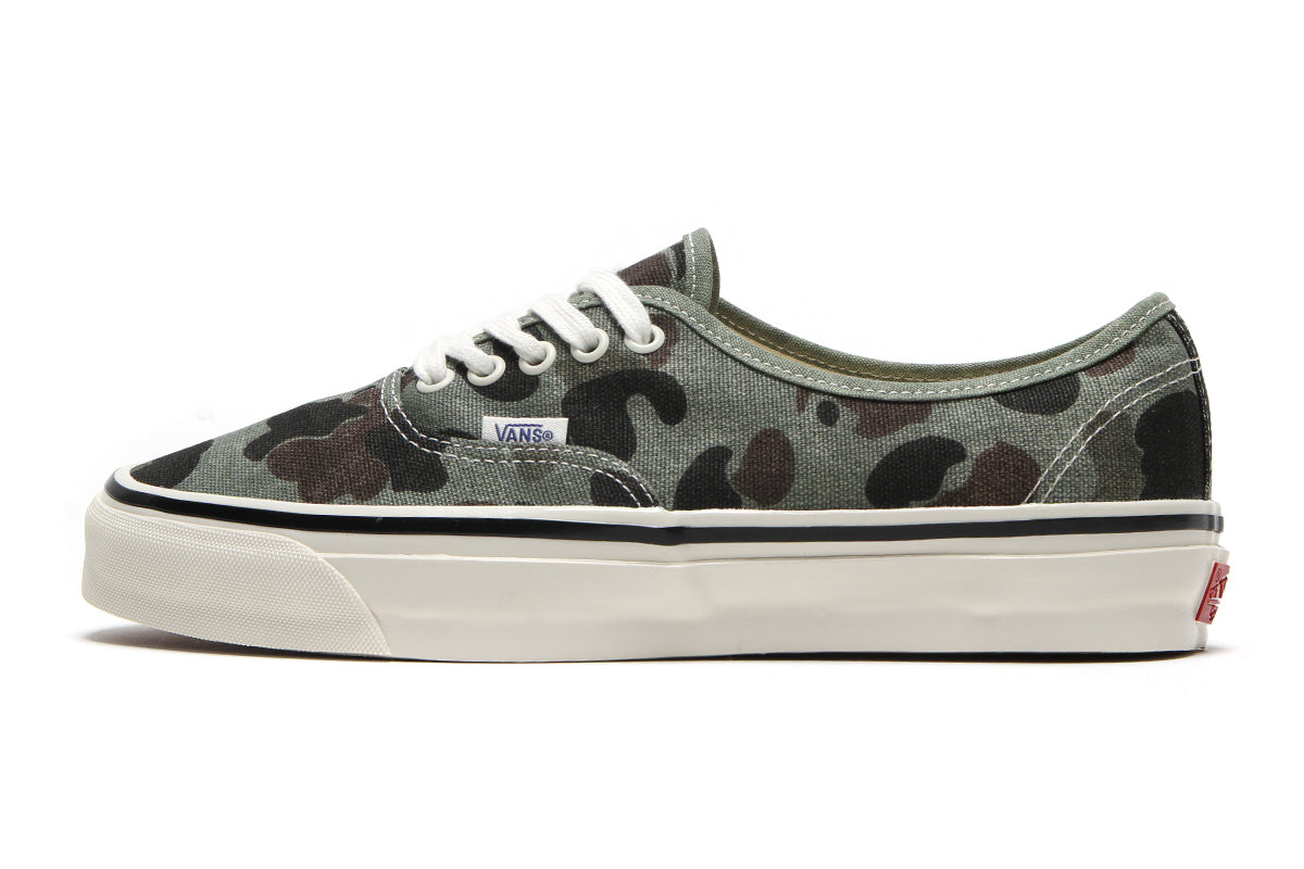 Vans OTW - LX Authentic 44
Style # VN000EBNCX31
Color : Duck Camo Green