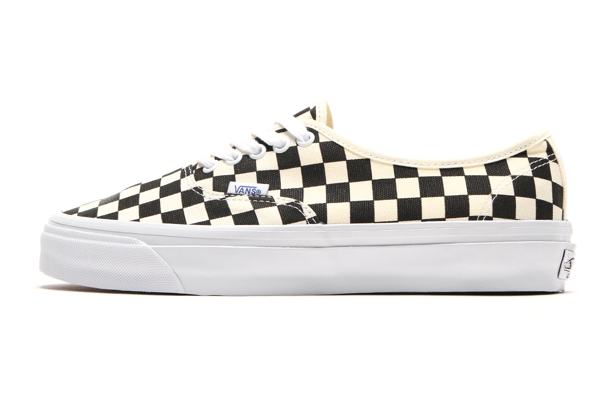 Vans OTW - LX Authentic Reissue 44 LX
Style # VN000CQA2BO1
Color : Checkerboard Black