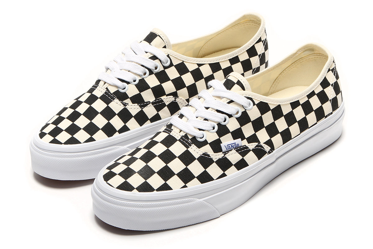 Vans OTW - LX Authentic Reissue 44 LX
Style # VN000CQA2BO1
Color : Checkerboard Black