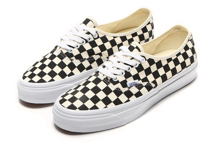 Vans OTW - LX Authentic Reissue 44 LX
Style # VN000CQA2BO1
Color : Checkerboard Black