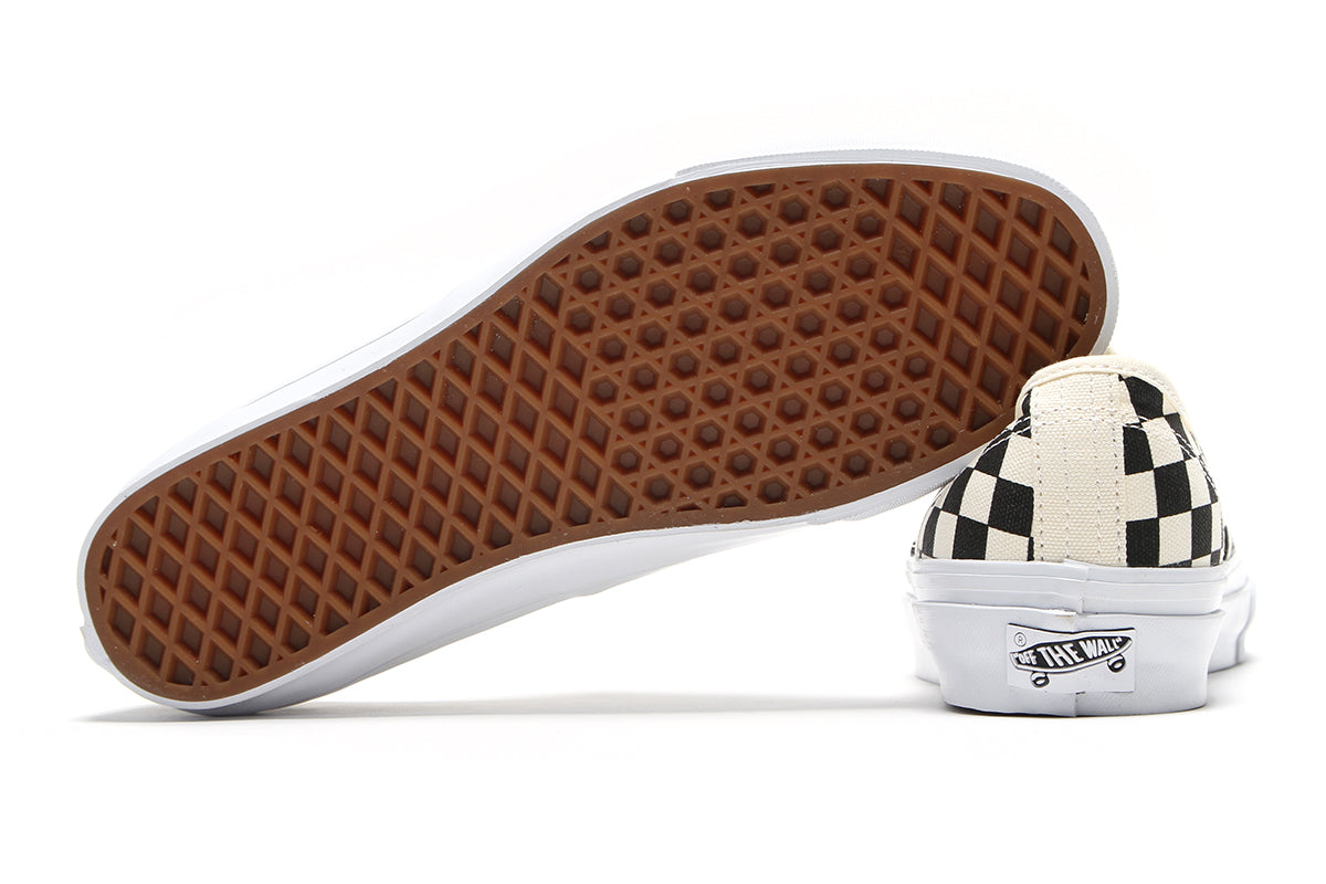 Vans OTW - LX Authentic Reissue 44 LX
Style # VN000CQA2BO1
Color : Checkerboard Black