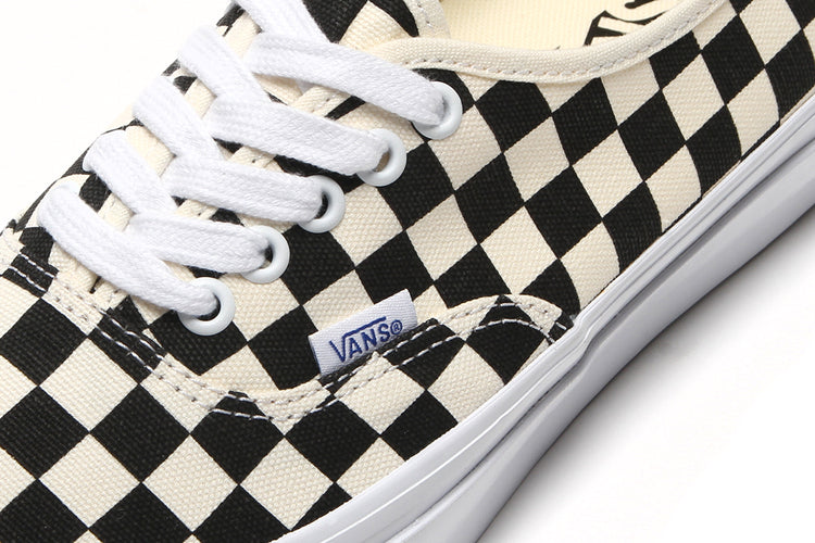 Vans OTW - LX Authentic Reissue 44 LX
Style # VN000CQA2BO1
Color : Checkerboard Black