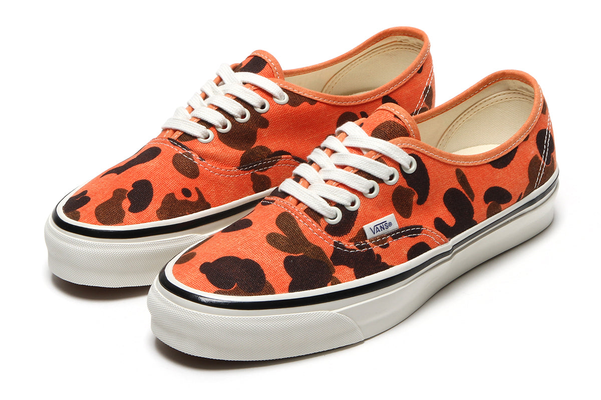 Vans OTW - LX Authentic 44
Style # VN000EBNORA1
Color : Duck Camo Orange