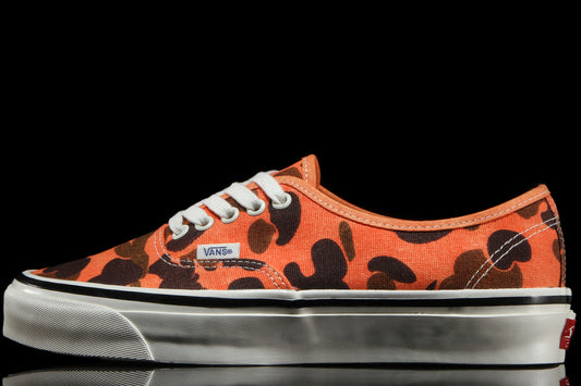 Vans OTW - LX Authentic 44
Style # VN000EBNORA1
Color : Duck Camo Orange