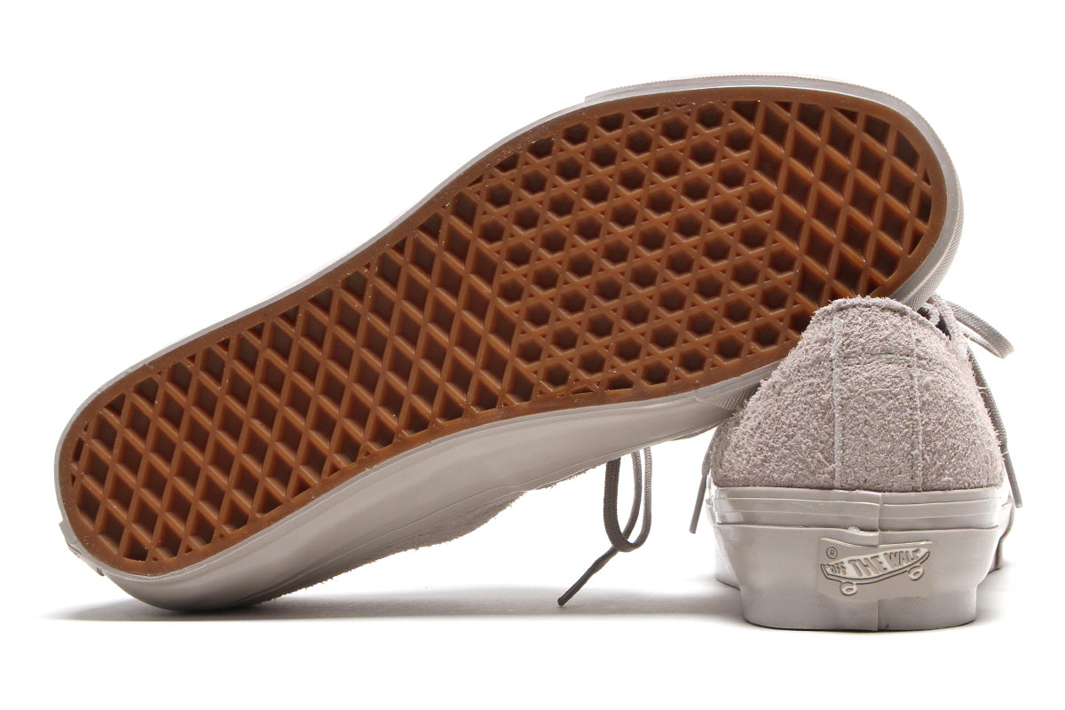 Vans OTW - LX Authentic Ease
Style # VN000EHF7D61
Color : Mushroom