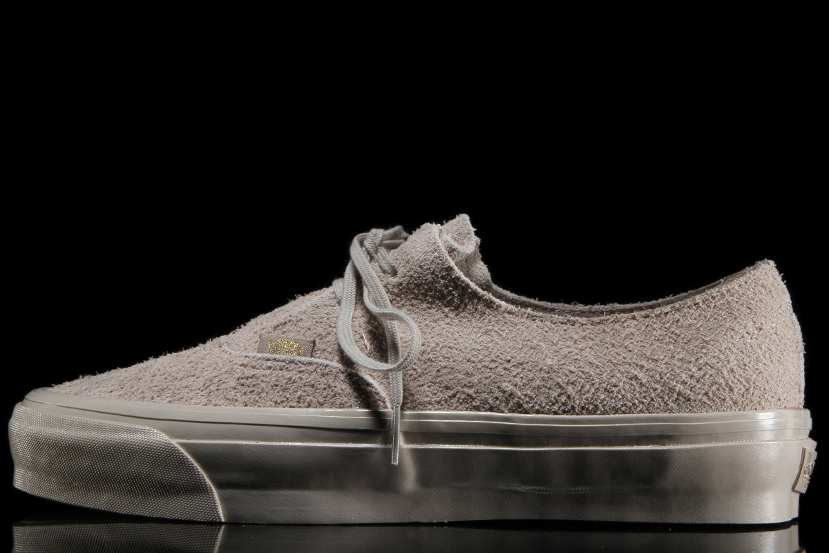 Vans OTW - LX Authentic Ease
Style # VN000EHF7D61
Color : Mushroom