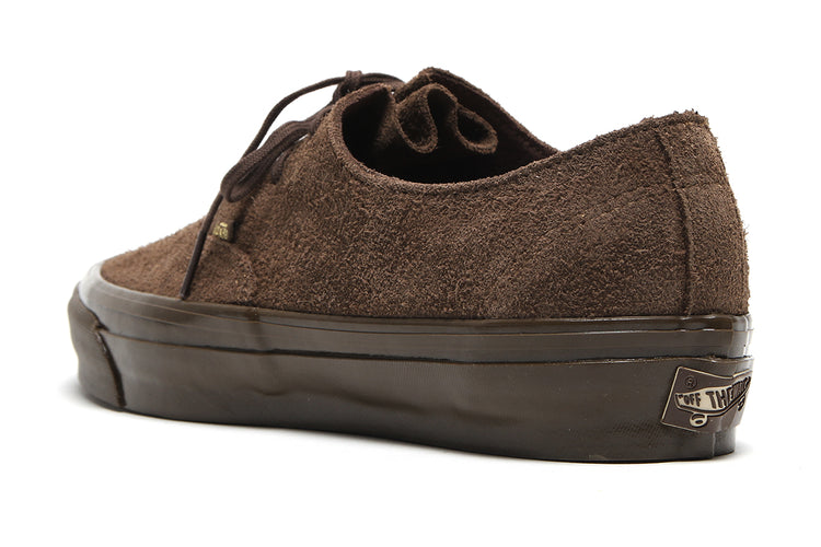 Vans OTW - LX Authentic Ease
Style # VN000EHFFST1
Color : Vintage Cocoa