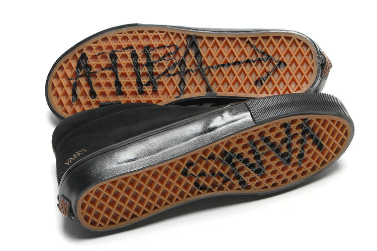 Vans - Skate Chukka by Atiba
Style # VN0A7SLZBKA1
Color : Black