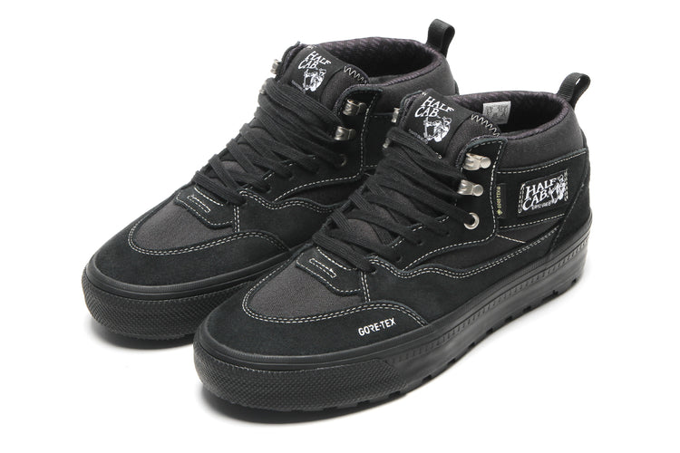 Vans - Half Cab GTX Insulated
Style # VN000XUFBKA1
Color : Black