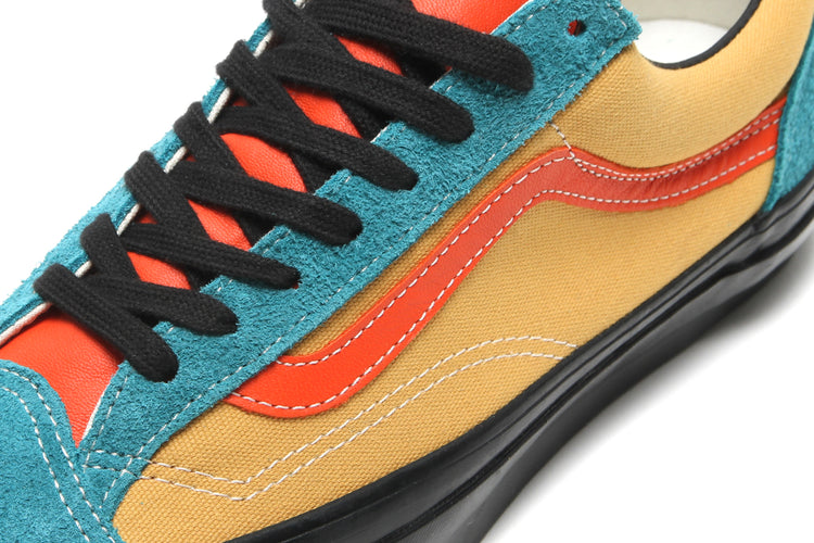 Vans OTW Old Skool 36 x Julian Klincewicz
Style # VN000DC0UXM1
Color : Mango