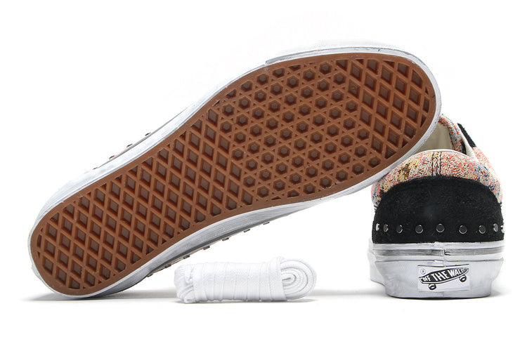 Vans OTW - LX Old Skool 36
Style # VN000E8VBML1
Color : Floral Rivets Black / Multi