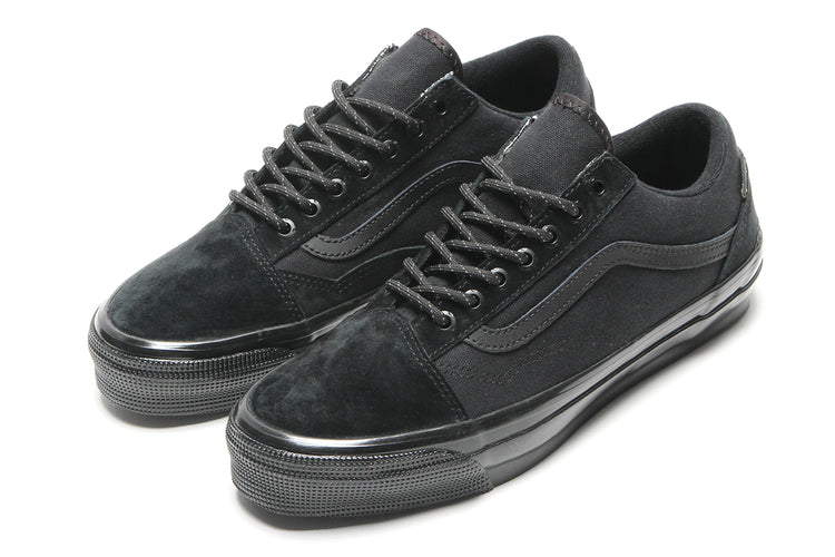 Vans OTW - LX Old Skool GTX
Style # VN000Z3DBLA1
Color : Black