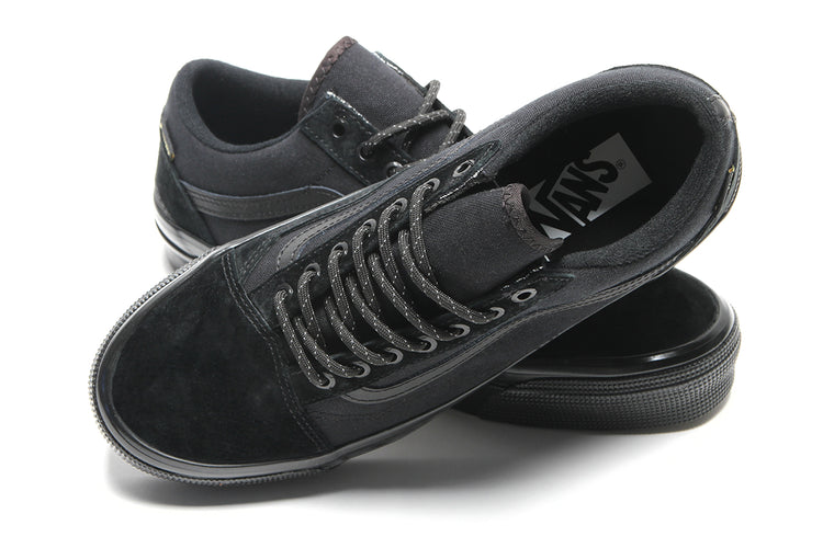 Vans OTW - LX Old Skool GTX
Style # VN000Z3DBLA1
Color : Black
