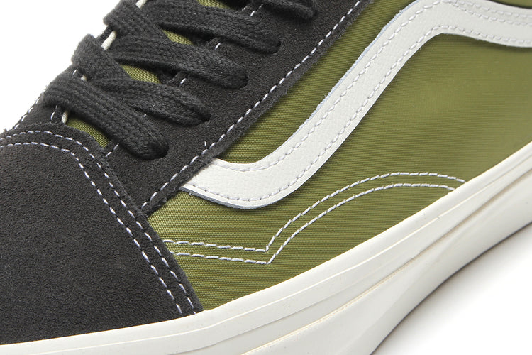 Vans OTW - LX Classic Slip-On 98
Style # VN000D9PCHW1
Color : Creme Brule