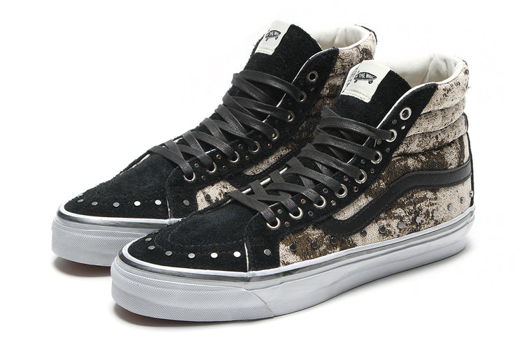 Vans OTW - LX SK8-HI 36
Style # VN00114QBML1
Color : Floral Rivets Black / Multi
