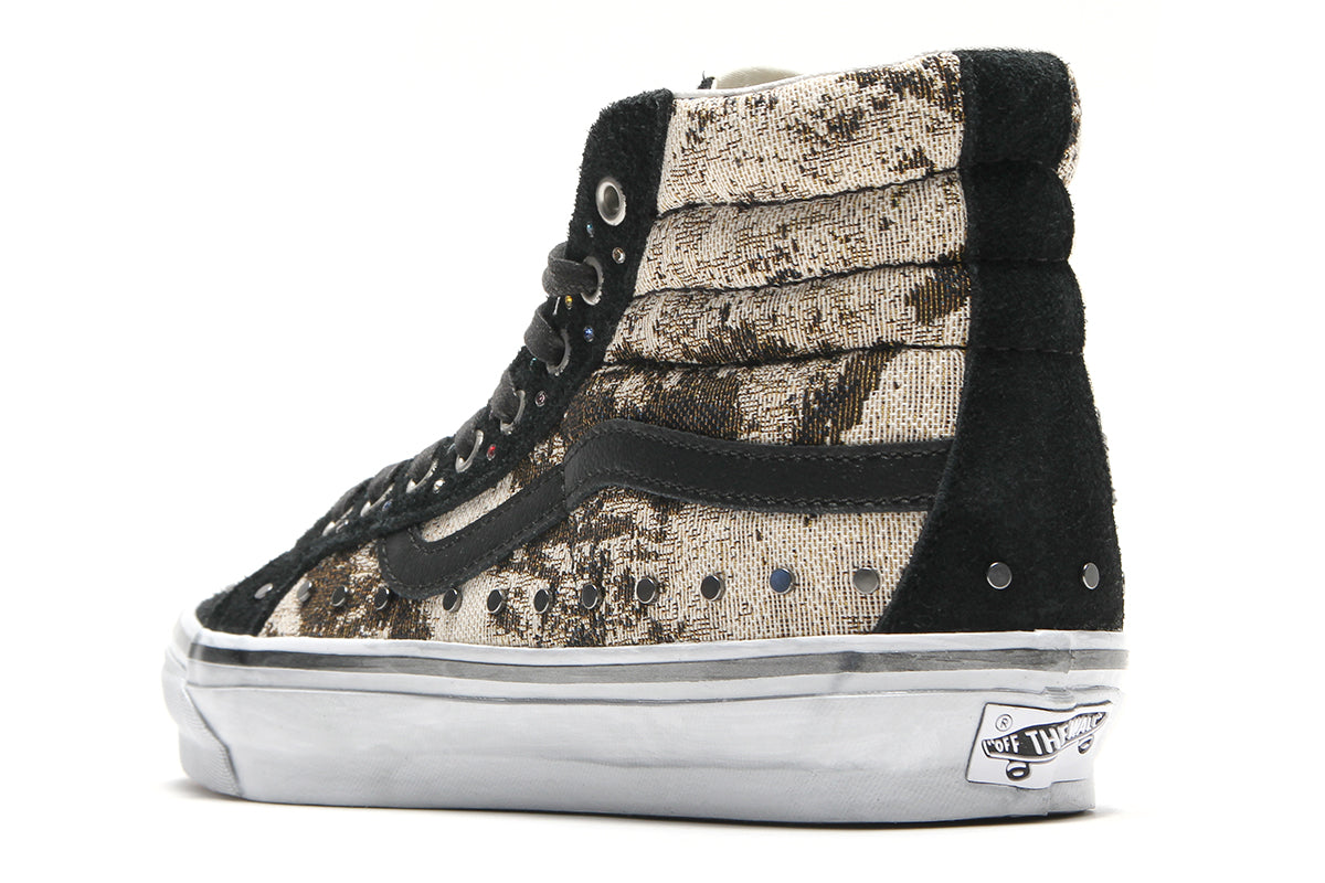 Vans OTW - LX SK8-HI 36
Style # VN00114QBML1
Color : Floral Rivets Black / Multi