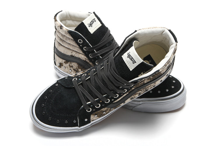 Vans OTW - LX SK8-HI 36
Style # VN00114QBML1
Color : Floral Rivets Black / Multi