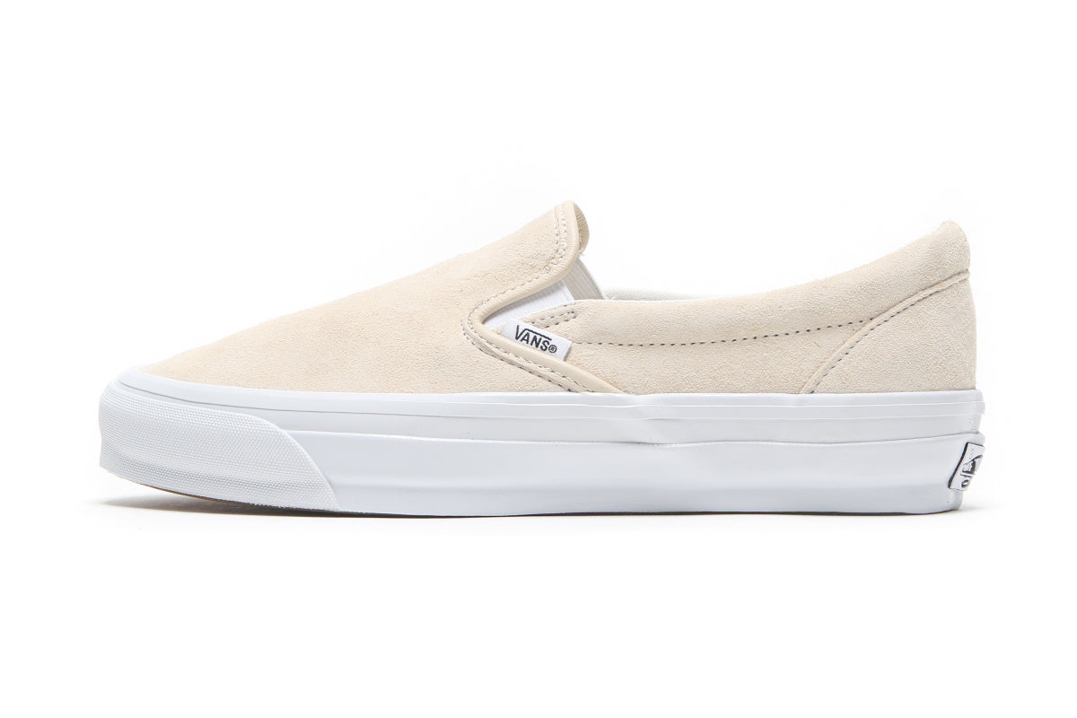 Vans OTW - LX Classic Slip-On 98
Style # VN000D9PCHW1
Color : Creme Brule