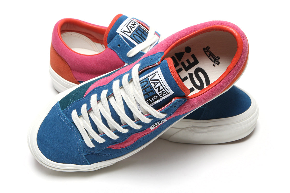 Vans OTW - Old Skool 36 x Parra
Style # VN000Y11HFC1
Color : Midnight / Carmine