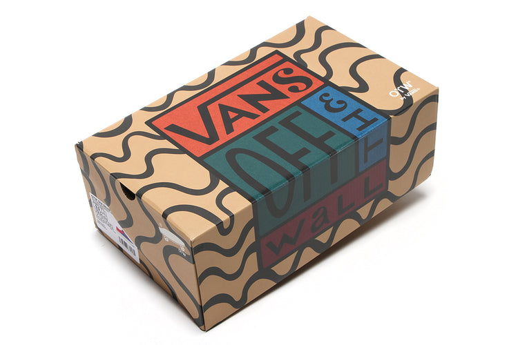 Vans OTW - Old Skool 36 x Parra
Style # VN000Y11HFC1
Color : Midnight / Carmine