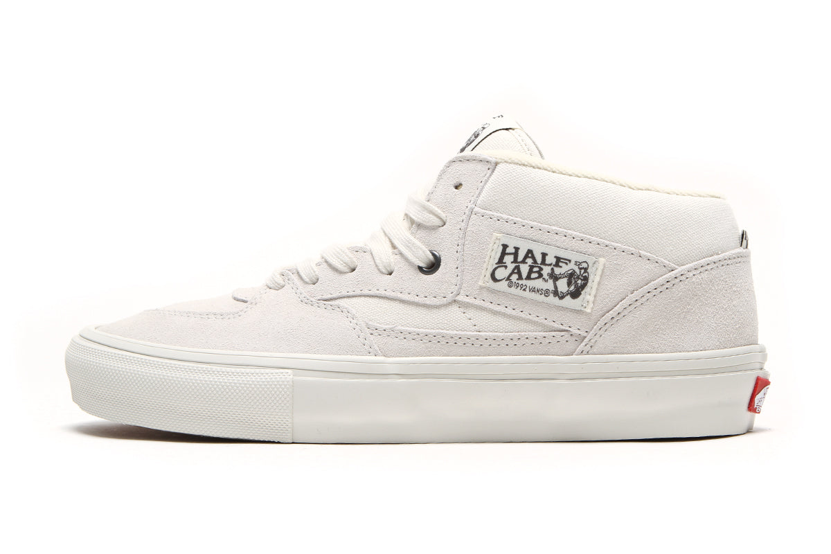 Vans - Skate Half Cab
Style # VN0A5FCDCDA1
Color : Marshmallow / White