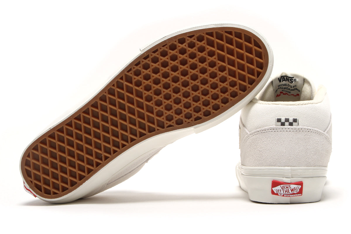 Vans - Skate Half Cab
Style # VN0A5FCDCDA1
Color : Marshmallow / White