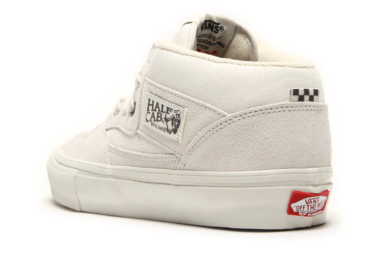 Vans - Skate Half Cab
Style # VN0A5FCDCDA1
Color : Marshmallow / White