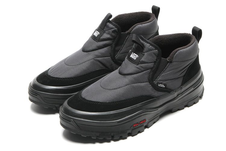 Vans - Mid-Slip Puff
Style # VN0010W1BKA1
Color : Black