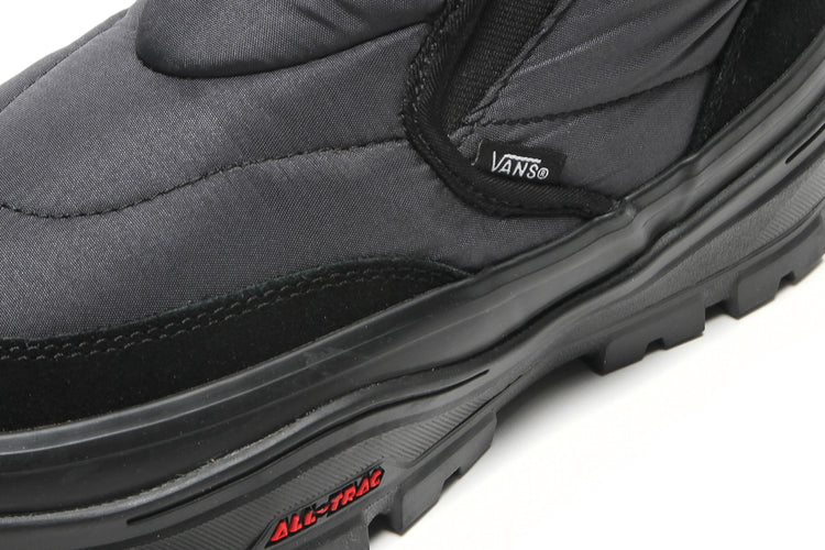 Vans - Mid-Slip Puff
Style # VN0010W1BKA1
Color : Black