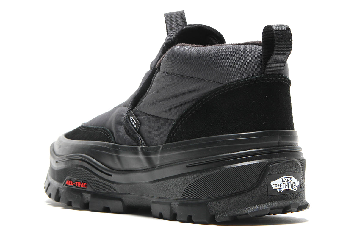 Vans - Mid-Slip Puff
Style # VN0010W1BKA1
Color : Black