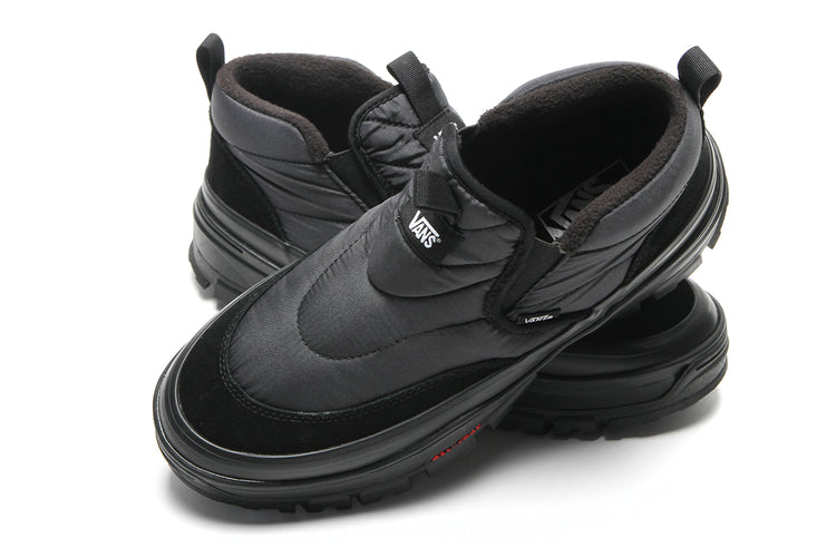 Vans - Mid-Slip Puff
Style # VN0010W1BKA1
Color : Black