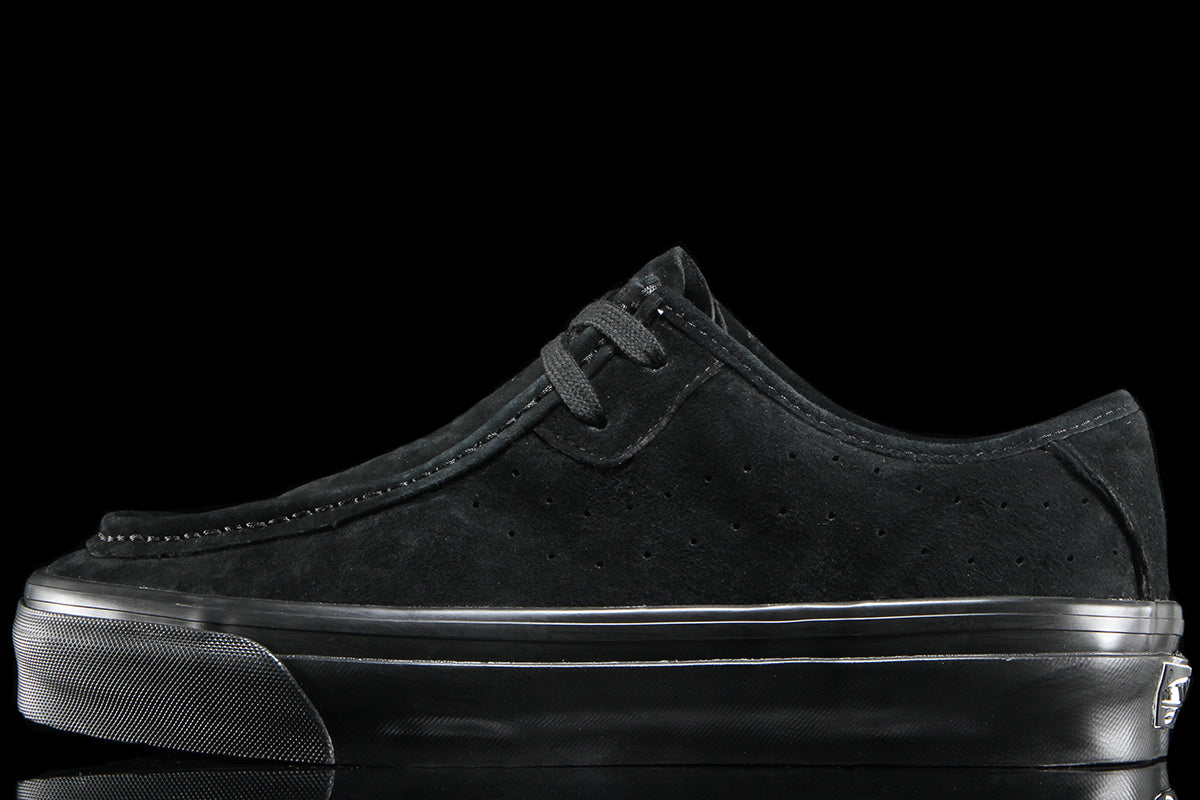 Vans - LX SF Moc Low
Style # VN000Z3XBKA1
Color : Black / Black