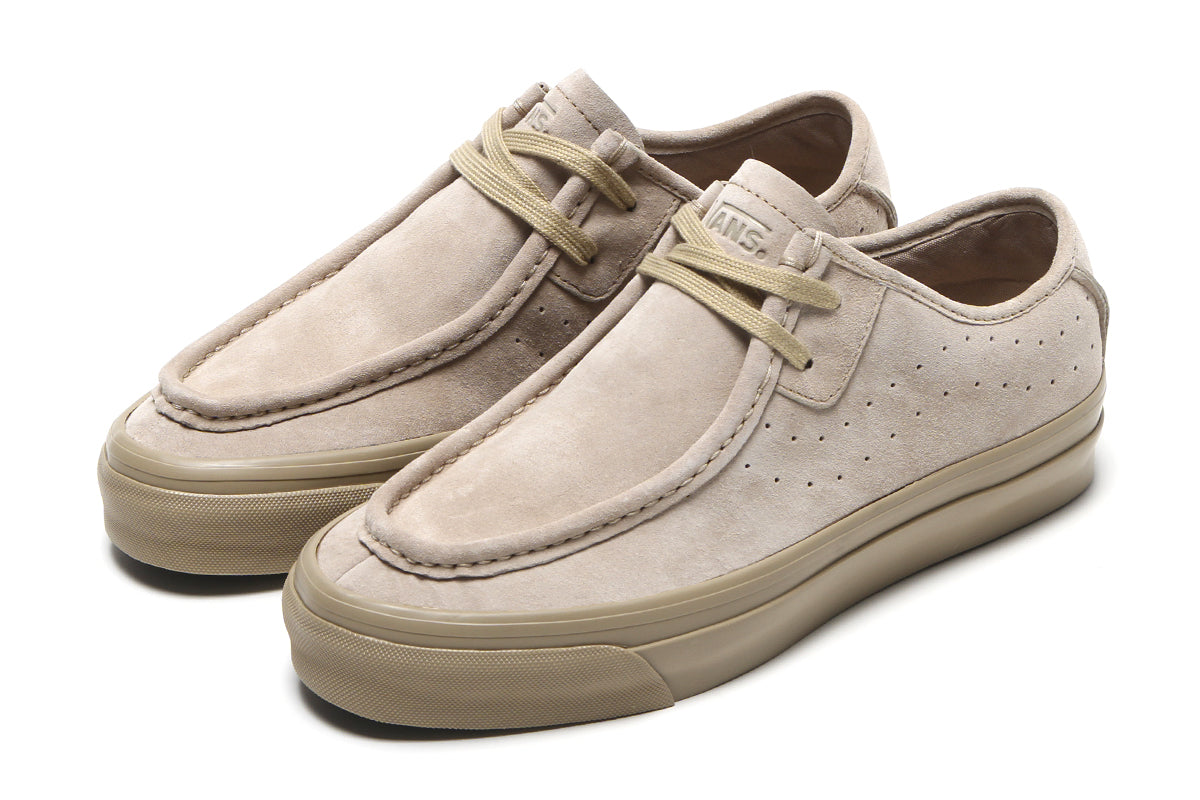 Vans - LX SF Moc Low
Style # VN000Z3XICX1
Color : Light Brown / Brown