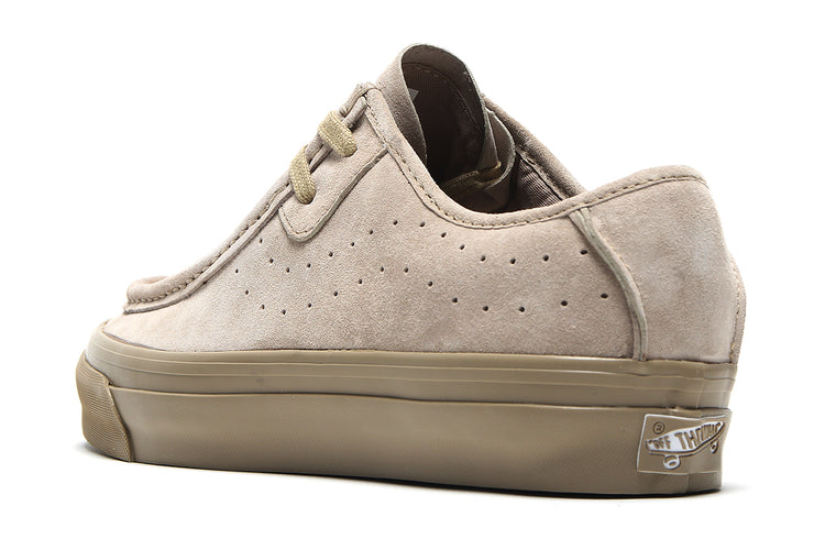 Vans - LX SF Moc Low
Style # VN000Z3XICX1
Color : Light Brown / Brown